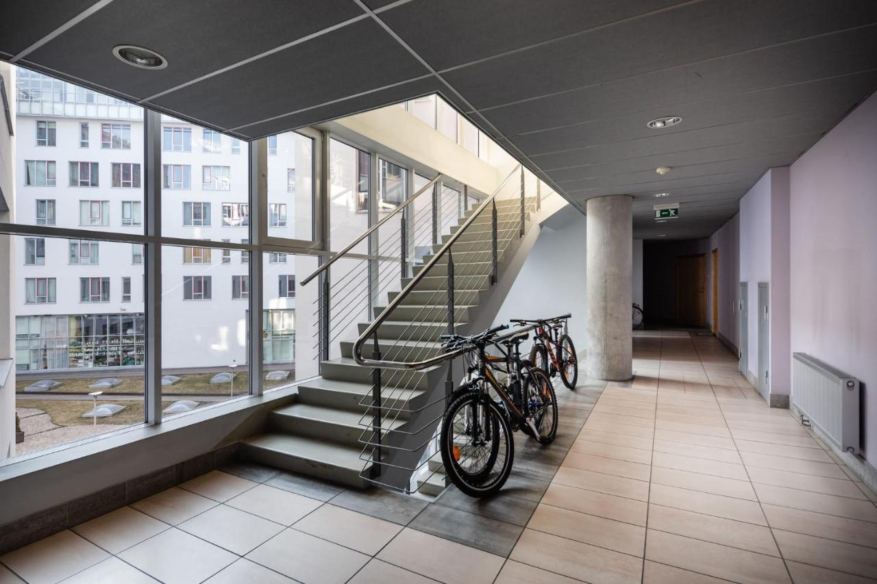 Riga Riverside Spacious One Bedroom Apartment Экстерьер фото