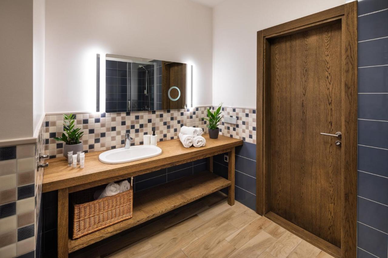 Riga Riverside Spacious One Bedroom Apartment Экстерьер фото