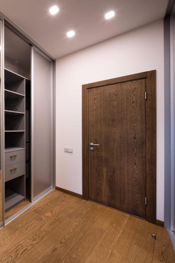 Riga Riverside Spacious One Bedroom Apartment Экстерьер фото